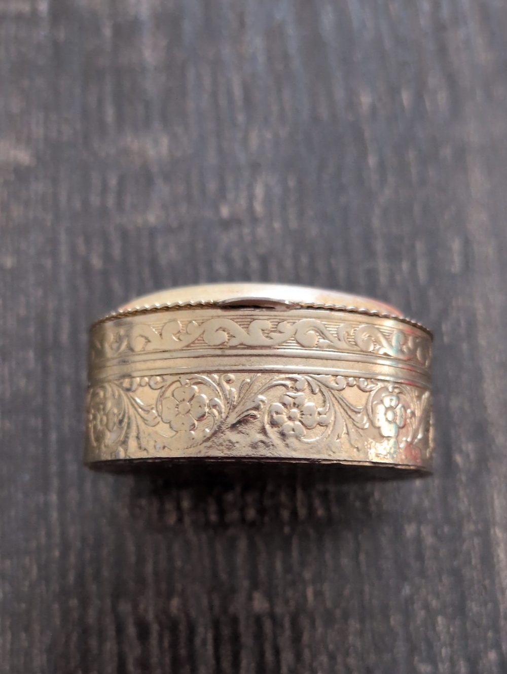 Vintage Gold Tone Stone Top Pill Box - Picture 2 of 5